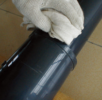 8、擦掉溢出的粘合劑